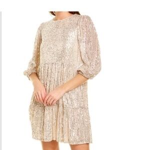 Julia Jordan sequin dress